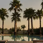 Parco Degli Aranci فندق مبيت وإفطار 4*