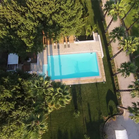 Parco Degli Aranci 库特罗菲安诺