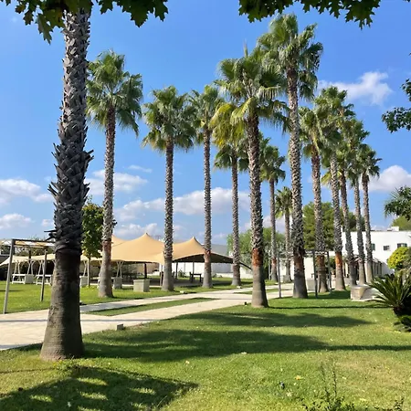 住宿加早餐酒店 Parco Degli Aranci 库特罗菲安诺