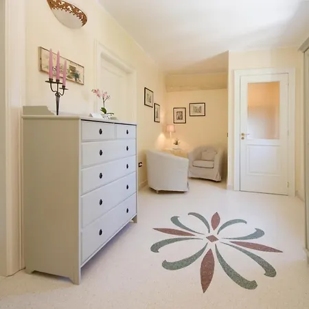 Bed & Breakfast Parco Degli Aranci 4*