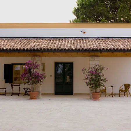 Parco Degli Aranci 4*