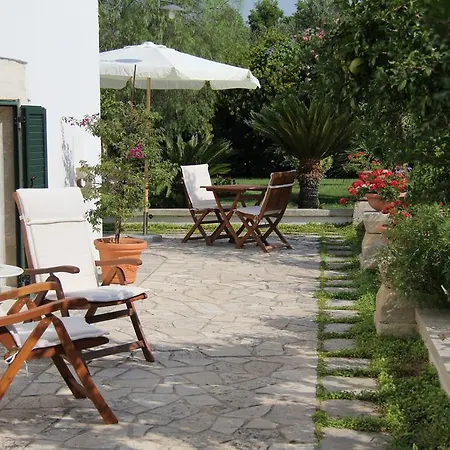 Oda ve Kahvaltı Parco Degli Aranci 4*