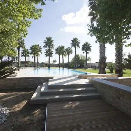 Parco Degli Aranci 4*