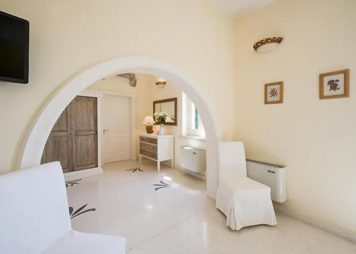 Parco Degli Aranci Bed & Breakfast 4*