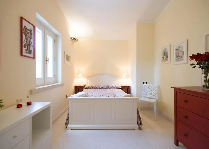 Bed & Breakfast Parco Degli Aranci 4*