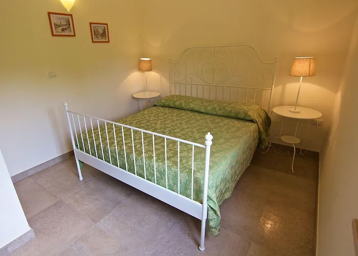 Bed & Breakfast Parco Degli Aranci 4*