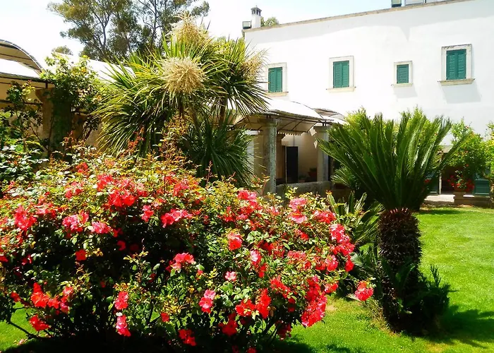 Parco Degli Aranci Bed & Breakfast 4*